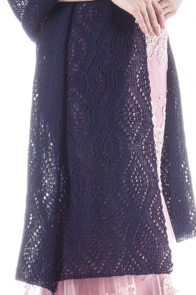 Luxury Peacock Patterned Lace Shawl Wrap - Dark Blue