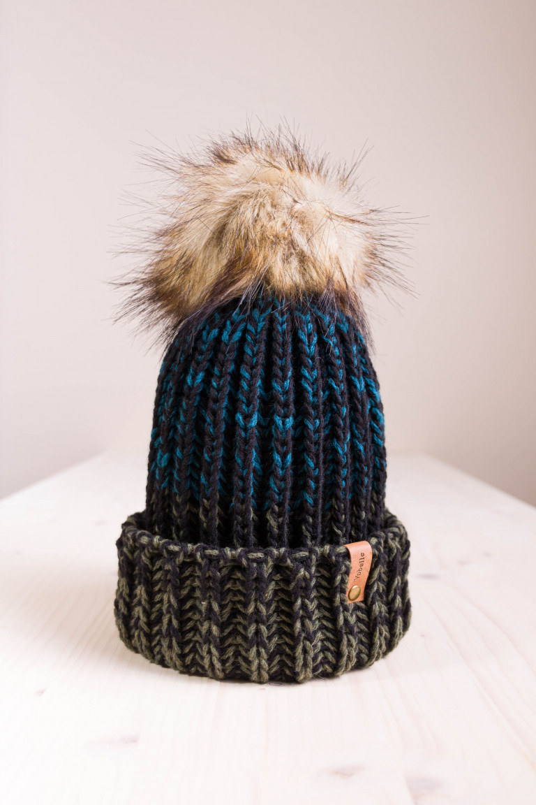Multi-toned textured wool beanie with removable pompom