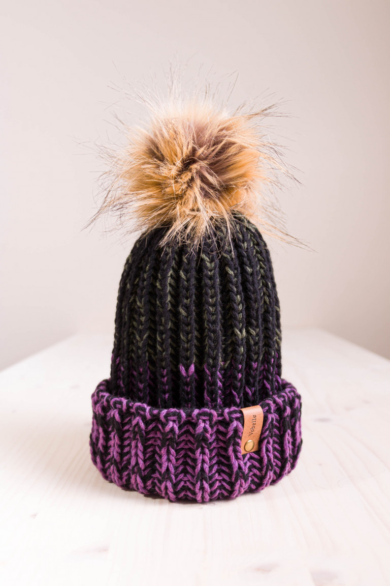 Multi-toned textured wool beanie with removable pompom