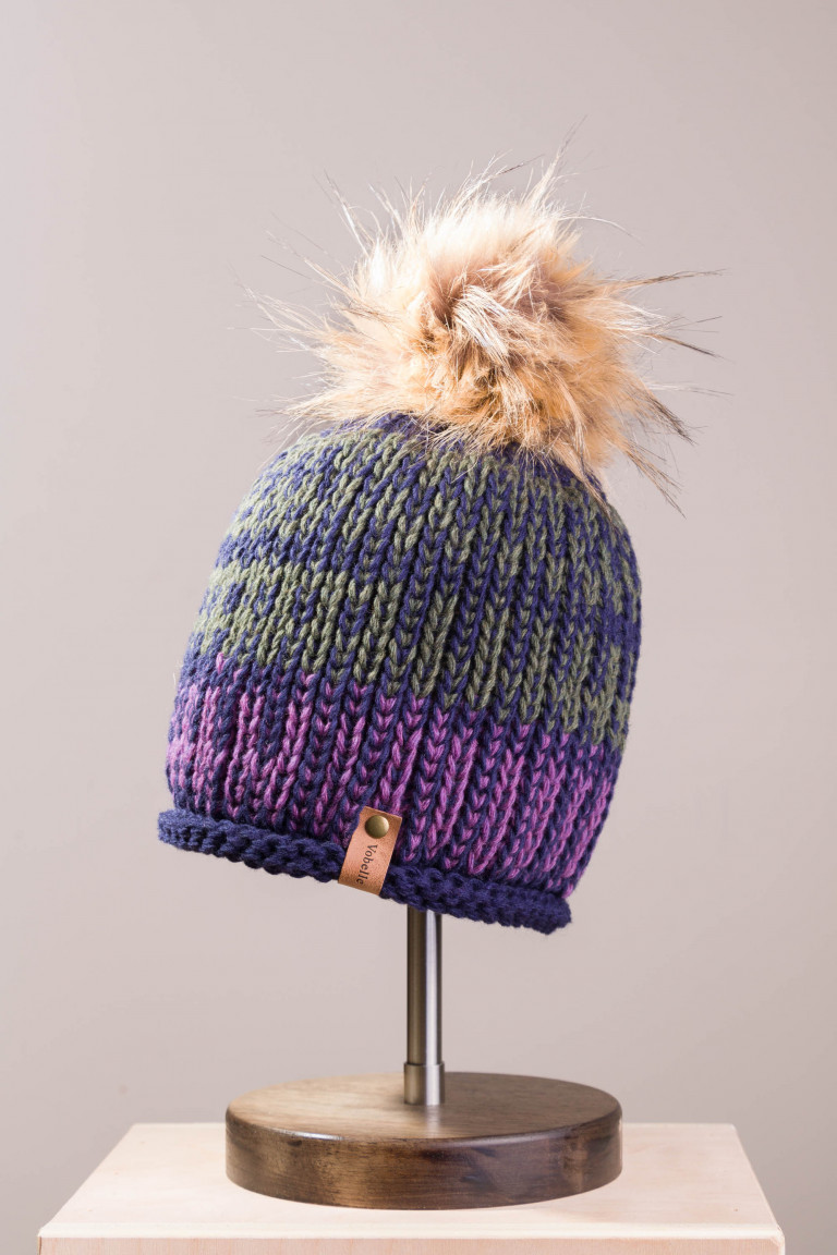 Multi-toned textured wool beanie with removable pompom