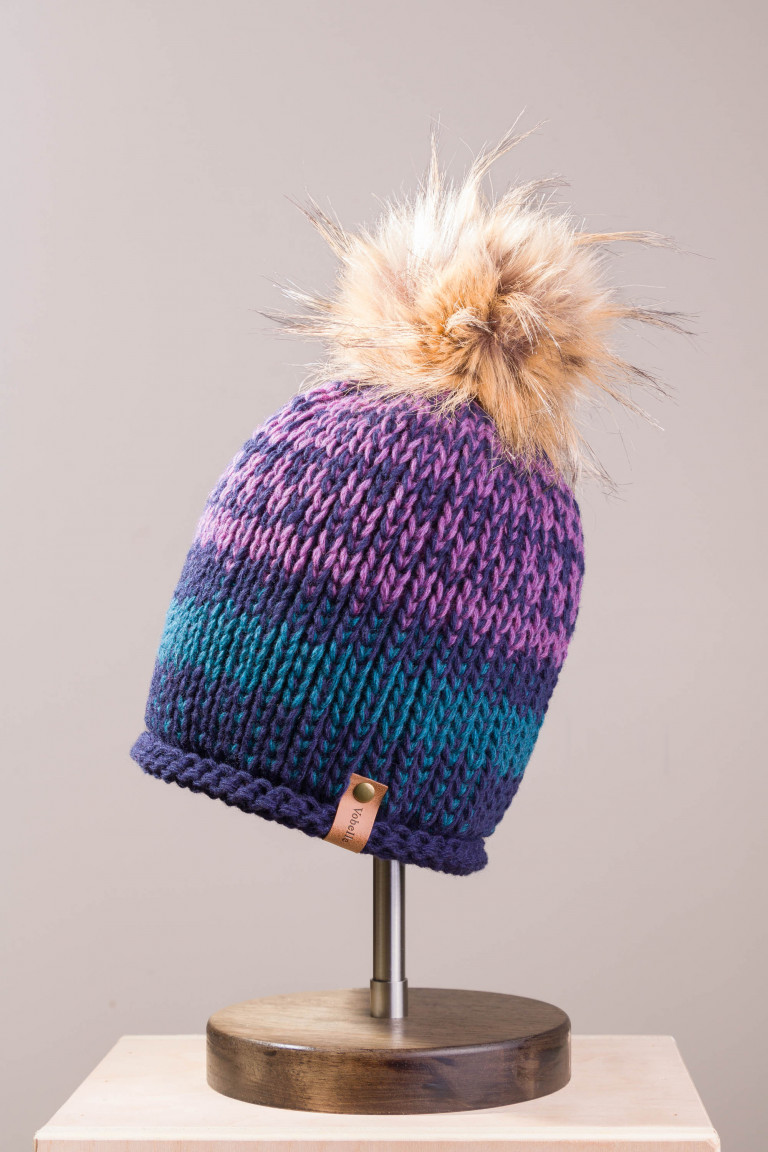 Multi-toned textured wool beanie with removable pompom