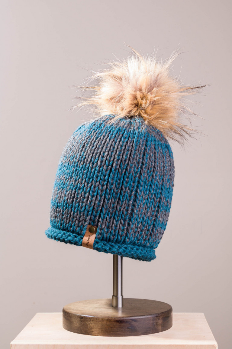 Two-Tone Knit Beanie with Faux Fur Pom Pom