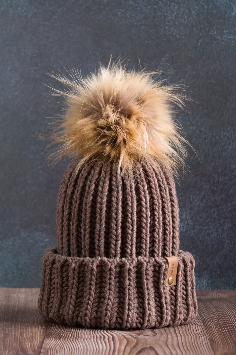 Fisherman's Rib Beanie with Folded Hem and Pom Pom - Coffee