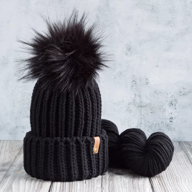 Fisherman's Rib Beanie with Folded Hem and Pom Pom - Black