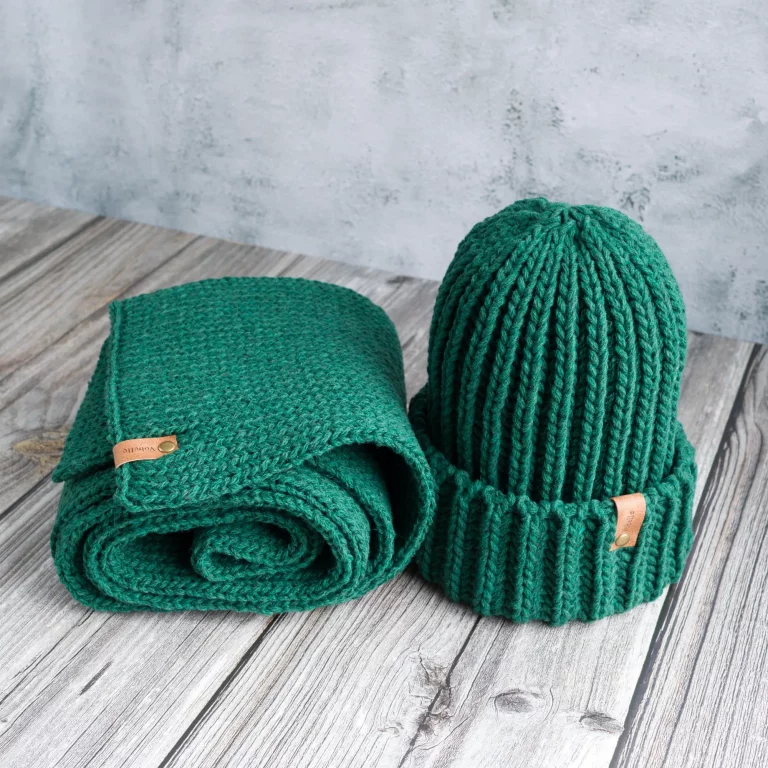 100% Merino Wool Mens Knit Hat Scarf Set