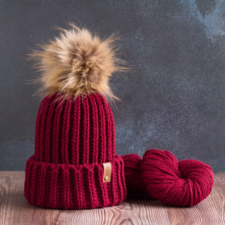 Fisherman's Rib Beanie with Folded Hem and Pom Pom - Red