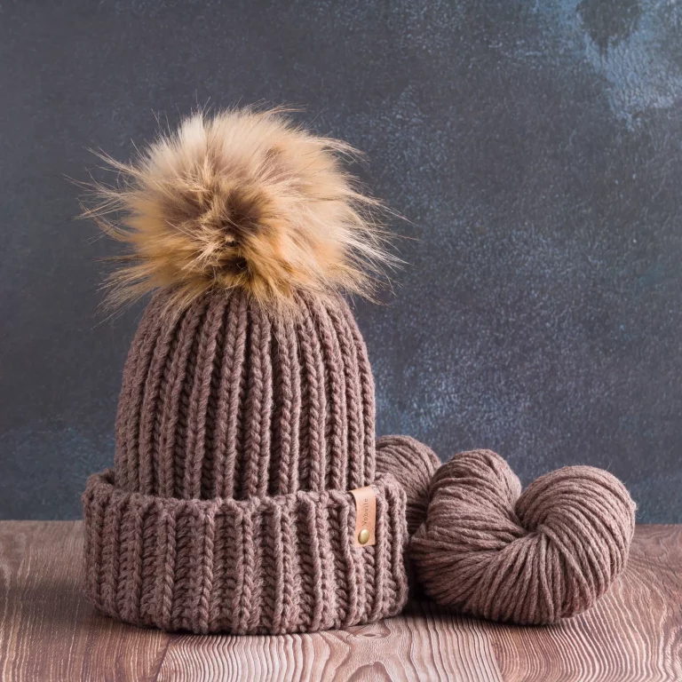Fisherman's Rib Beanie with Folded Hem and Pom Pom - Coffee