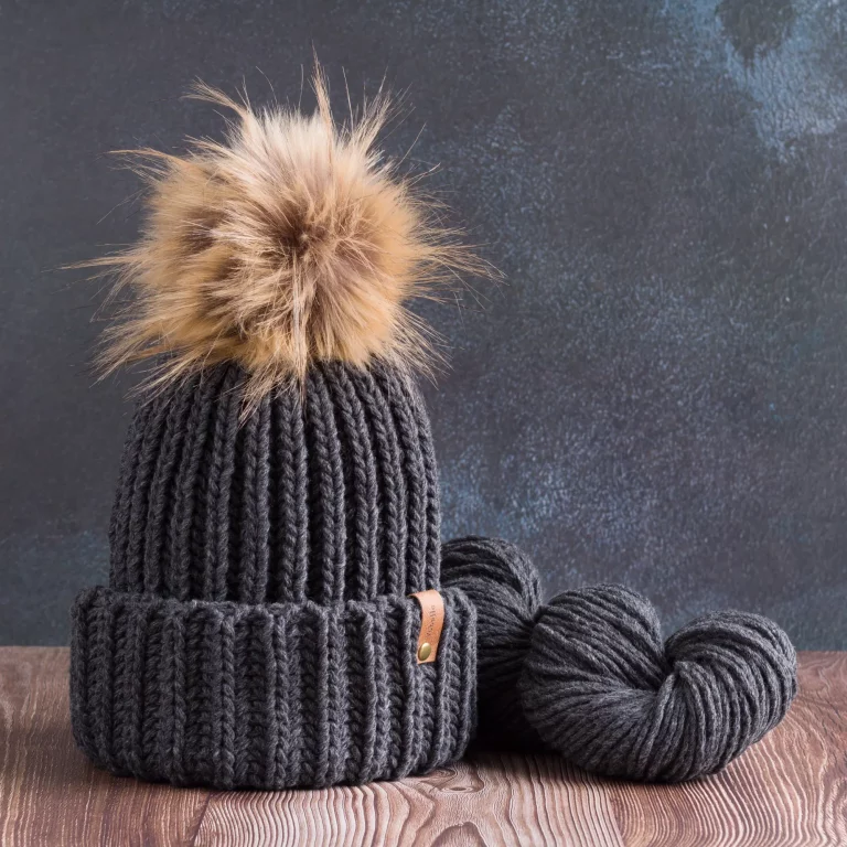 Fisherman's Rib Beanie with Folded Hem and Pom Pom - Dark Gray
