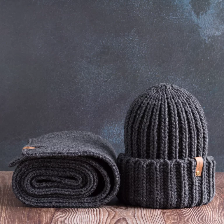 100% Merino Wool Mens Knit Hat Scarf Set